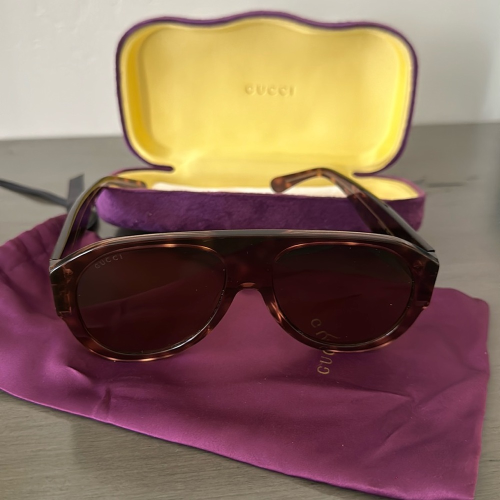 Gucci Sunglasses 🕶️